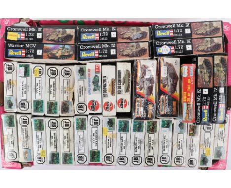 Thirty-six 1/72 scale boxed tank model kits, including brands, revell, matchbox, esci, airfix and JB models, all mint boxed c