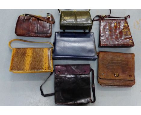 A quantity of vintage leather handbags (7) 