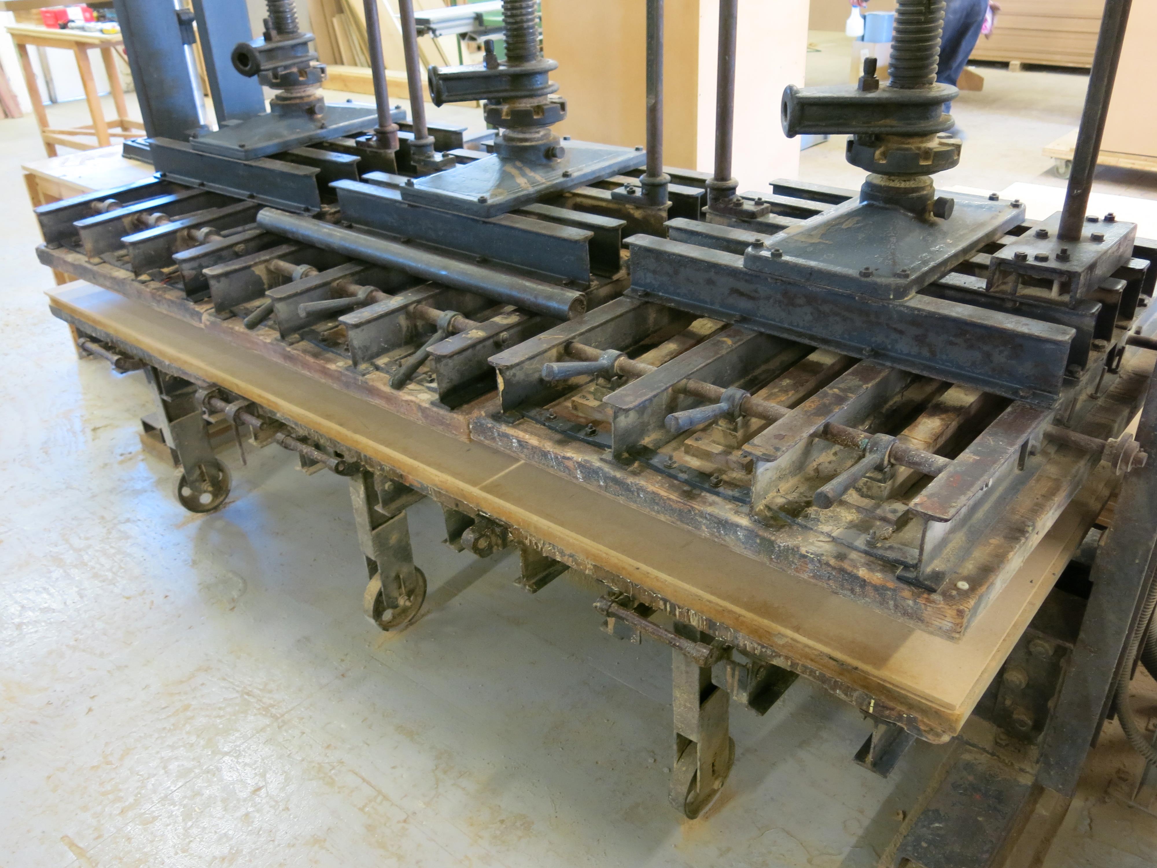 * Triple Screw Manual Veneer Press; pressing area 2450mm x 1240mm