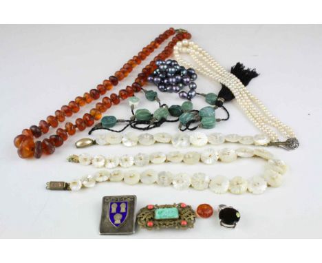 Costume jewellery to include Art Deco Chinese brooch, Art Deco scarab beetle tassel necklace, mother-of-pearl carved flower n