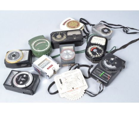 A Tub of Light Meters, models including a Zeiss Cine, Weston 650, Master II and other examples