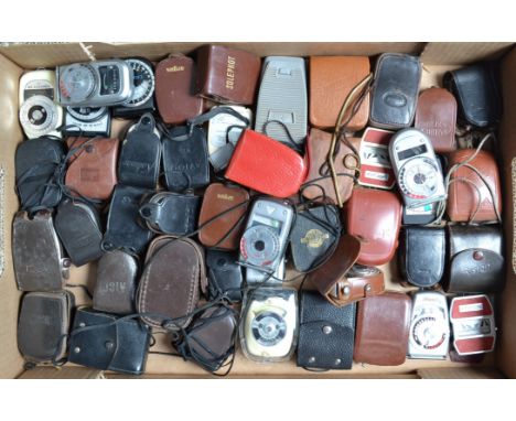A Tray of Light Meters, manufacturers including Argus, Solephot, Kalimar, Hanimex, many other examples, 40 plus