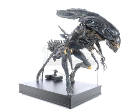 A xenomorph Queen model miniature puppet from James Cameron's sci-fi horror film sequel Aliens. This puppet was constructed f