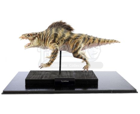 A Typhibian maquette from Ivan Reitman's science fiction comedy Evolution. One of the alien creatures that quickly evolved wh