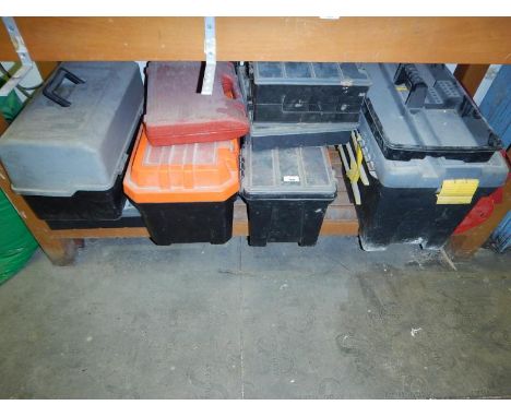 Various tool boxes and contents. Viewing: Tuesday 12th July 10am to 4pm Grangeway Road Wigston LE18 1JE. Collection by arrang
