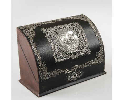 A LATE VICTORIAN SILVER-MOUNTED LEATHER STATIONERY BOX, H. MATTHEWS, BIRMINGHAM 1899, the hinged cover mounted with a pierced