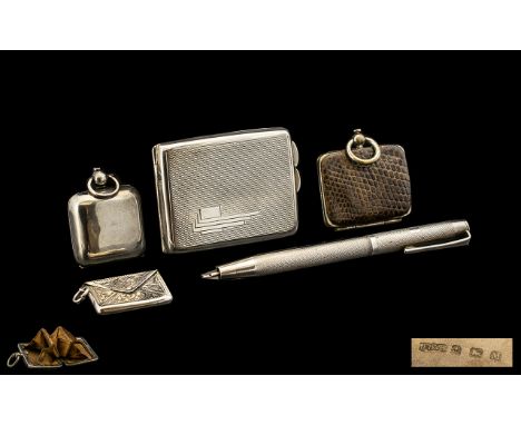 A Collection of Antique Sterling Silver Items ( Small ) ( 5 ) Pieces In Total. Comprises 1/ Edwardian Period Silver Hinged So