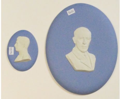 Wedgwood blue portrait plaque Woodrow Wilson: Together with smaller item, height of largest 15cm. (2)