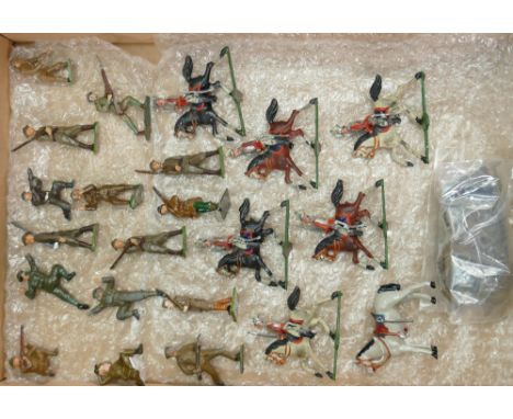 21 lead foot and mounted soldiers: Together with quantity of smaller scale lead soldiers.