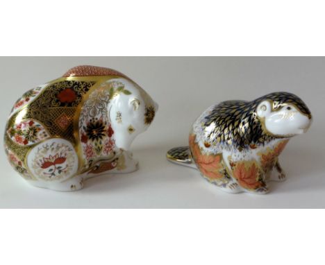 Two x Royal Crown Derby paperweights BEAVER &amp; ROCKY MOUNTAIN BEAR for Goviers 40/500: Silver stopper (beaver) &amp; gold 