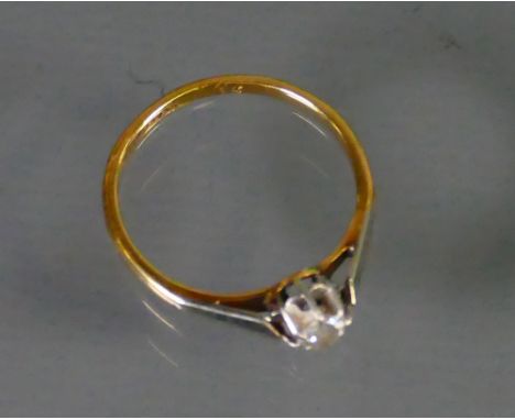 18ct and platinum solitaire Diamond ring: Approx .25ct size O, 2.5g.