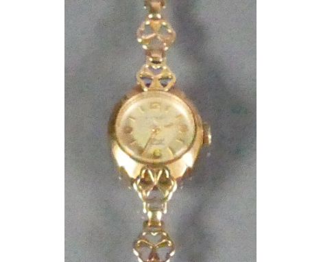 9ct gold Rotary ladies watch with 9ct bracelet 12.1g: