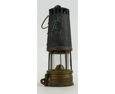 Howats Patent Miners Lamp: