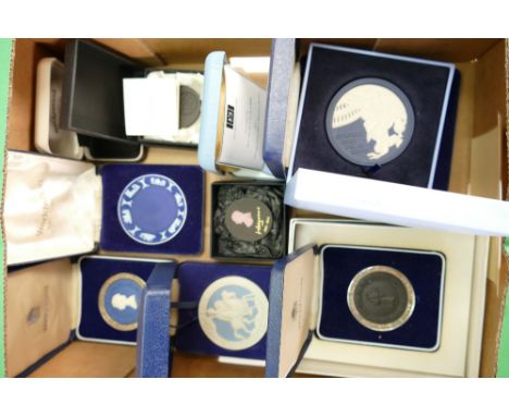 A good collection of Wedgwood Jasperware portrait medallions: Including Australian Bi Centennial, Olympic, mostly boxed. 