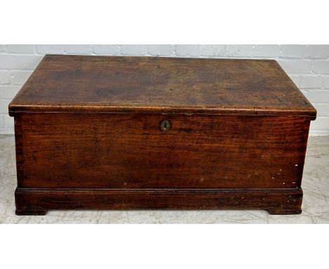 AN 18TH OR 19TH CENTURY WOODEN TRAVELLING TRUNK, 94cm x 40cm x 39cm 