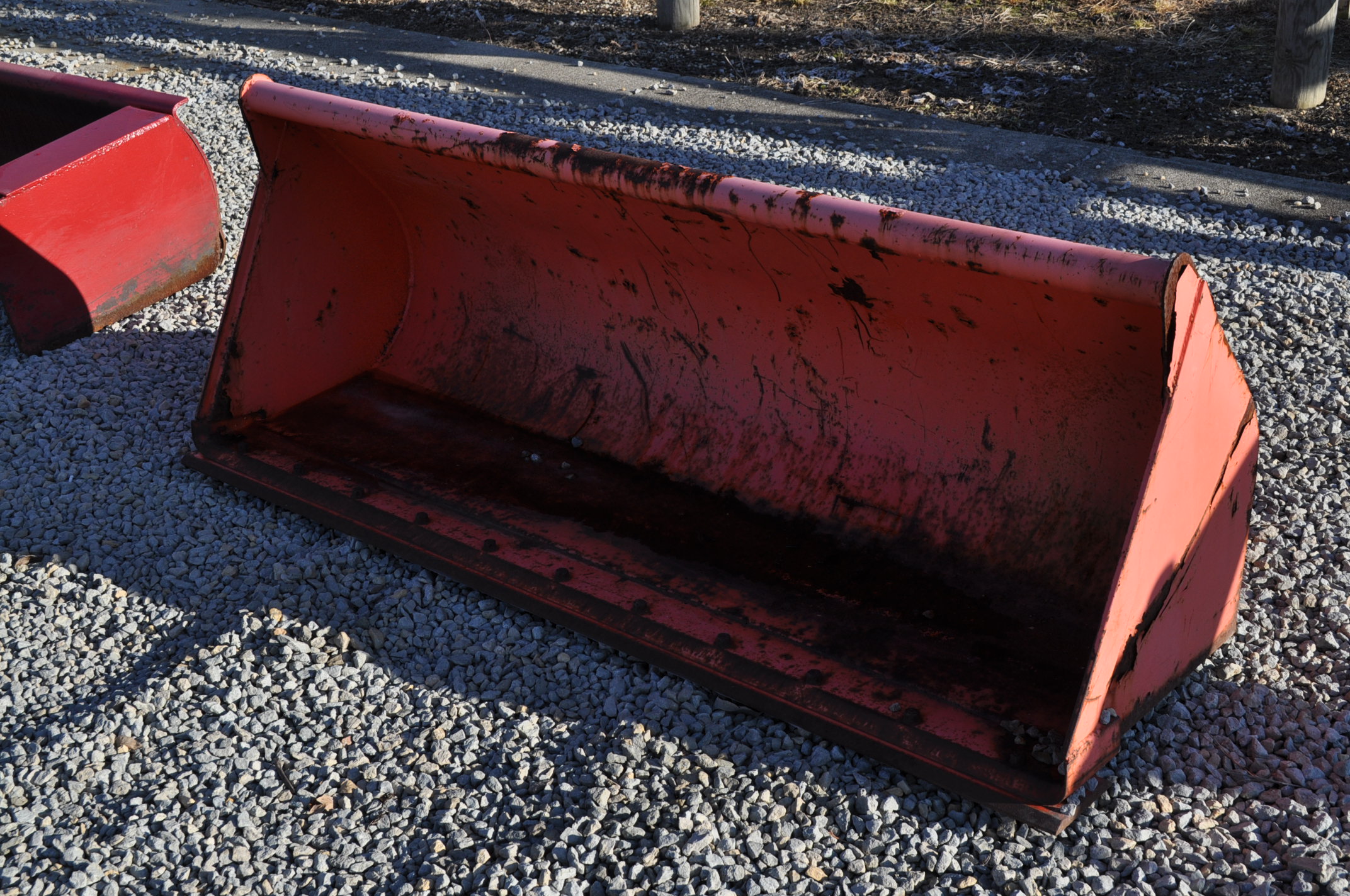6' Kubota loader bucket