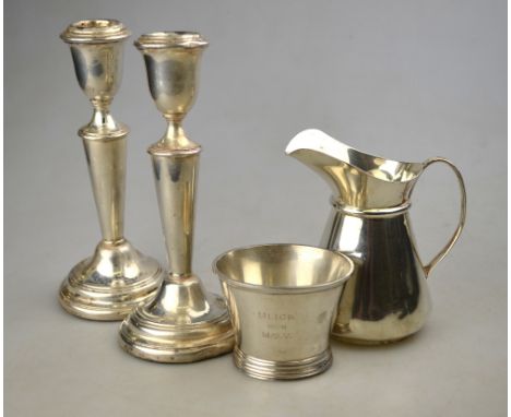 A small silver sugar basin of plain tapering form, London 1925, to/w a late Victorian conical cream jug, London 1899, 7.1 oz 