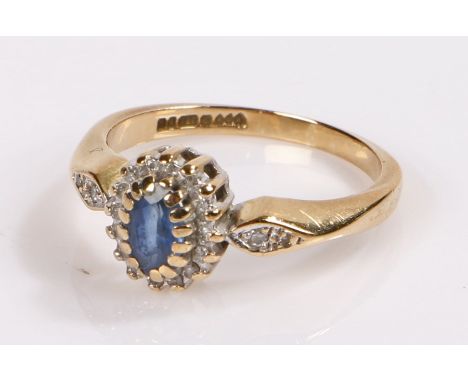 9 carat gold sapphire set ring, ring size L