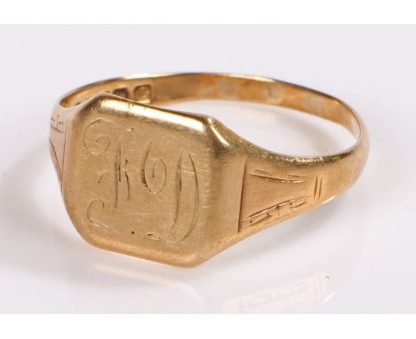 9 carat gold gentleman's signet ring, 3.6 grams