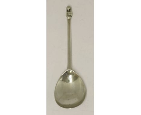 A late 16th century provincial silver maidenhead spoon,  HBmaker's mark only struck in bowl, NH conjoined?, possibly for Nich
