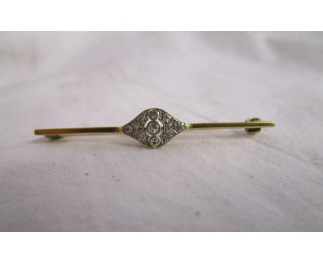 18ct gold diamond set bar brooch