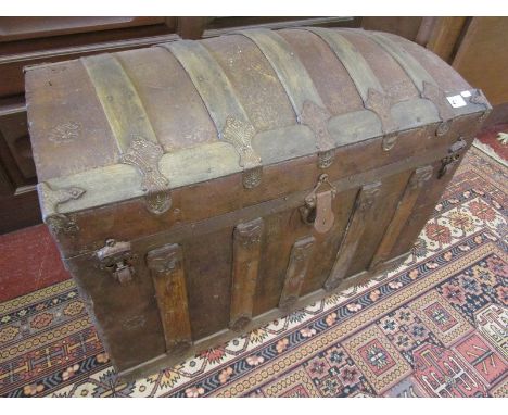 Early dome top trunk