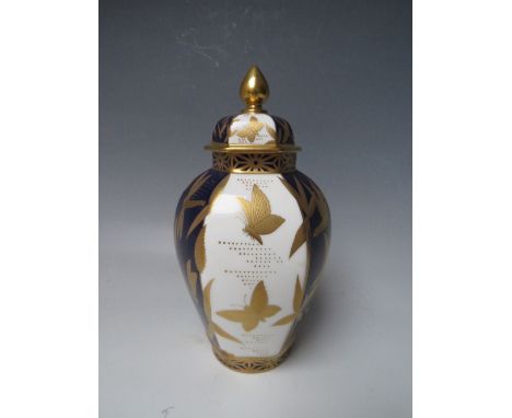 A ROYAL WORCESTER LIMITED EDITION 250TH ANNIVERSARY JAPANESQUE HEXAGONAL VASE, edition number 84 of 250, approx H 19.5 cm