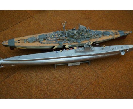 Large model of the Bismarck together with a model of submarine 
