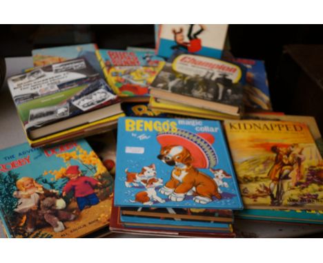 Collection of vintage annuals from the 50's, 60's &amp; 70's 