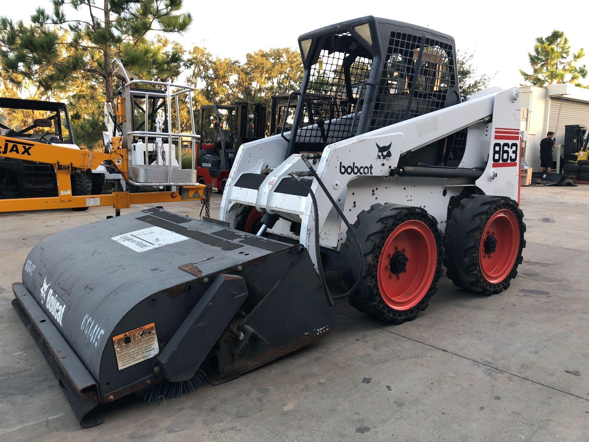 BOBCAT SKID STEER MODEL 863, DIESEL, INCLUDES BOBCAT 72 SWEEPER