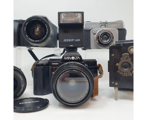 A Minolta 7000 camera, and various photography equipment (2 boxes) 