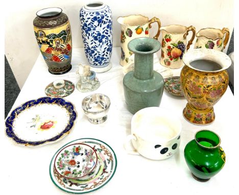 Selection of collectables to include oriental vases etc 