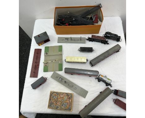 Selection of train accessories to includes engine, tracks, carriages etc 