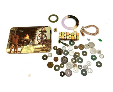 Selection of collectables to include bracelet, coins etc 
