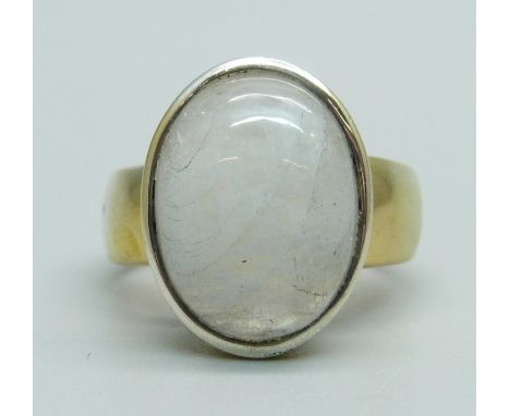 An oval silver gilt moonstone cabochon ring, O 