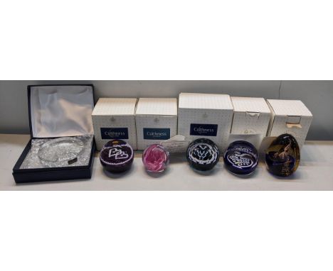 Fire boxed Caithness paperweights to include Millefiori, crown prestige, Victory in Japan and others together with Dartlingto