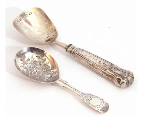 Late Victorian Fiddle pattern caddy spoon, the egg shaped bowl with bright cut decoration of flowers and leaves, similar deco