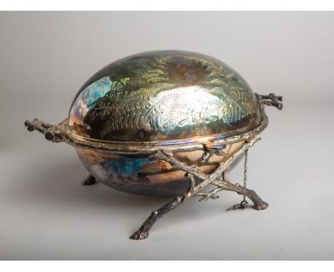 Warmhalteschale (neuzeitlich), Metall versilbert, Deckel klappbar m. Musterdekor,3-teilig, Gestell als Äste gestaltet, gestem