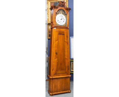 Standuhr (um 1820/30, Biedermeier), Kirschholz, Emaille-Zifferblatt m. schwarzen röm.Ziffern, H. ca. 196 cm. Werk nachtr. erg