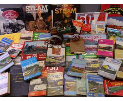 VINTAGE LOCOMOTIVE &amp; RAILWAY BOOKS &amp; BOOKLETS, A COLLECTION along with the body of a Mamod TE1A traction engine model