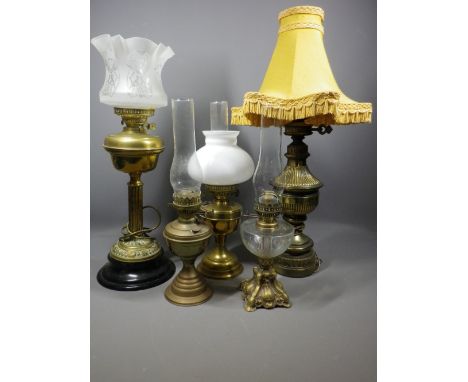 BRASS &amp; OTHER VINTAGE &amp; LATER OIL LAMPS (5) including one with a clear and cut glass font, a reproduction example wit
