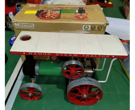 An originally boxed Mamod steam tractor 