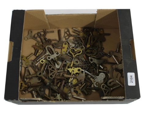 Large quantity of mainly mantel clock keys (over 100) 