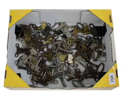 Large quantity of mainly mantel clock keys&nbsp;(approx 100) 