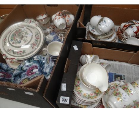 Parcel of mixed teaware including Royal Standard, Colclough, vintage Aynsley ETC