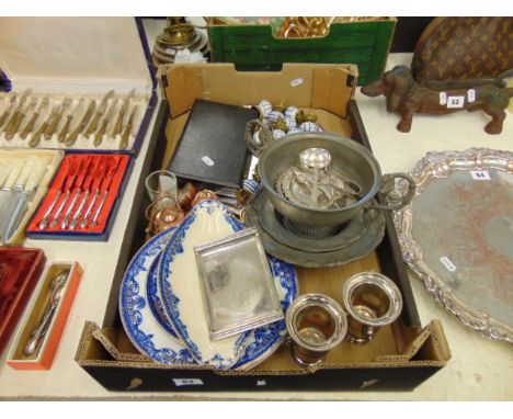 A qty of odds inc. postage scales, metal ware and blue and white china