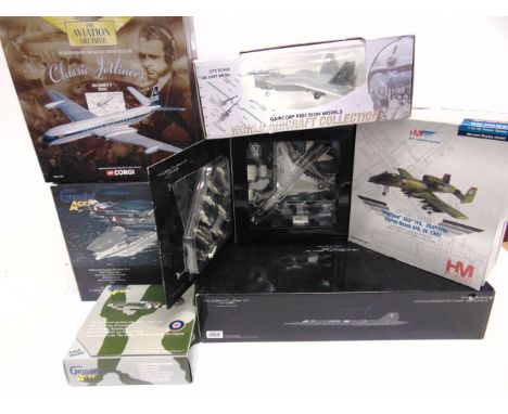 SEVEN ASSORTED 1/72 SCALE DIECAST MODEL AIRCRAFT by Century Wings (2); Gemini Aces (2); Hobbymaster (1); and others (2), each