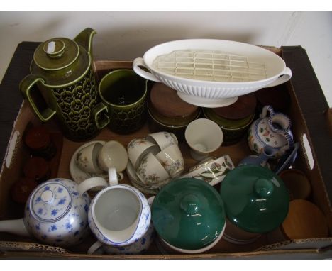 Selection of various ceramics including Portmeirion Botanical Garden clock, Wedgwood bottleneck vase, pin dish, Hornsea and o