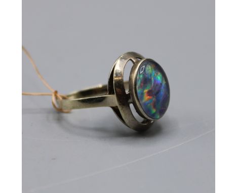 Ring 333 Weißgold mit Opal ?, Opal Imitat oder Opal Triplette, Ø ca. 16 mm, 3,1 g