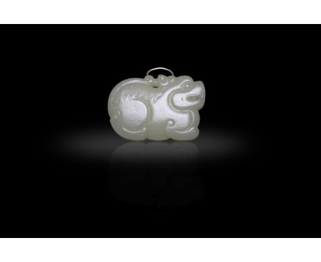 A YELLOW JADE FLAT TIGER PENDANT清代 黃玉虎形珮China, Qing dynastyL.5.3cm